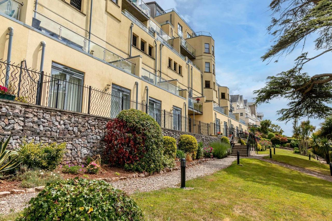 A7 Masts - Striking Beach Bolthole Apartment With Beautiful Sea Views Private Balcony & Parking Torquay Exterior foto