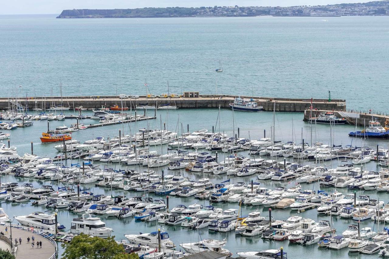 A7 Masts - Striking Beach Bolthole Apartment With Beautiful Sea Views Private Balcony & Parking Torquay Exterior foto