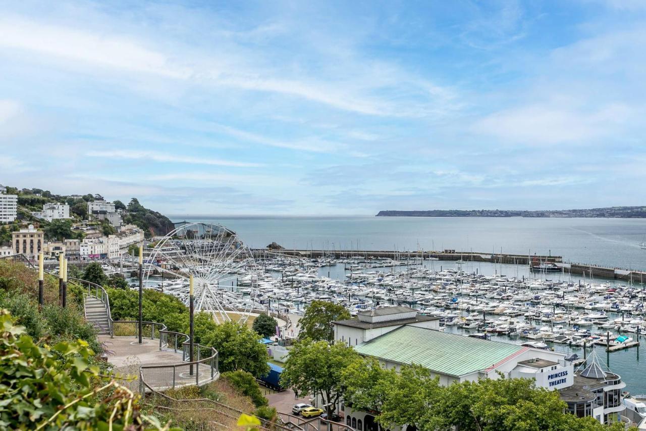 A7 Masts - Striking Beach Bolthole Apartment With Beautiful Sea Views Private Balcony & Parking Torquay Exterior foto