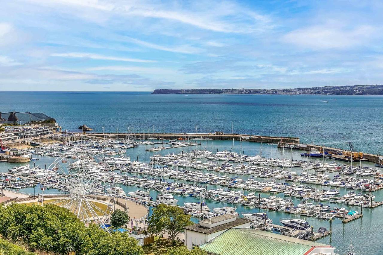 A7 Masts - Striking Beach Bolthole Apartment With Beautiful Sea Views Private Balcony & Parking Torquay Exterior foto